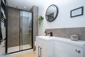 Annexe - Shower Room- click for photo gallery